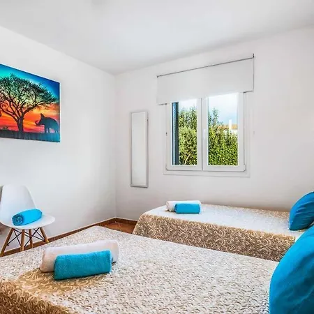 Cala'n Blanes Sleeps 6 Pool Air Con Wifi *